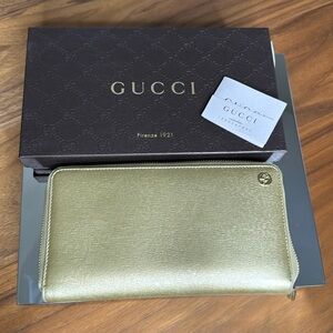 Gucci Zip Around Large Wallet, Gold and Gold Hardware